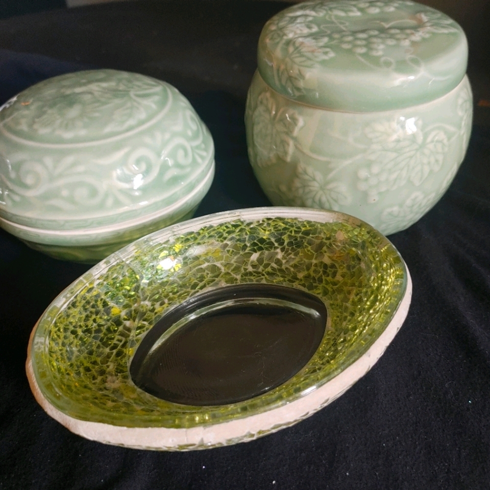 Bathroom set of 3